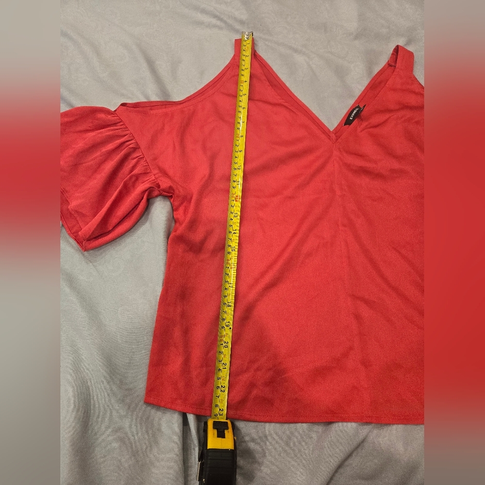 Women's Cold Shoulder Top - Pink - Picture 4 of 5